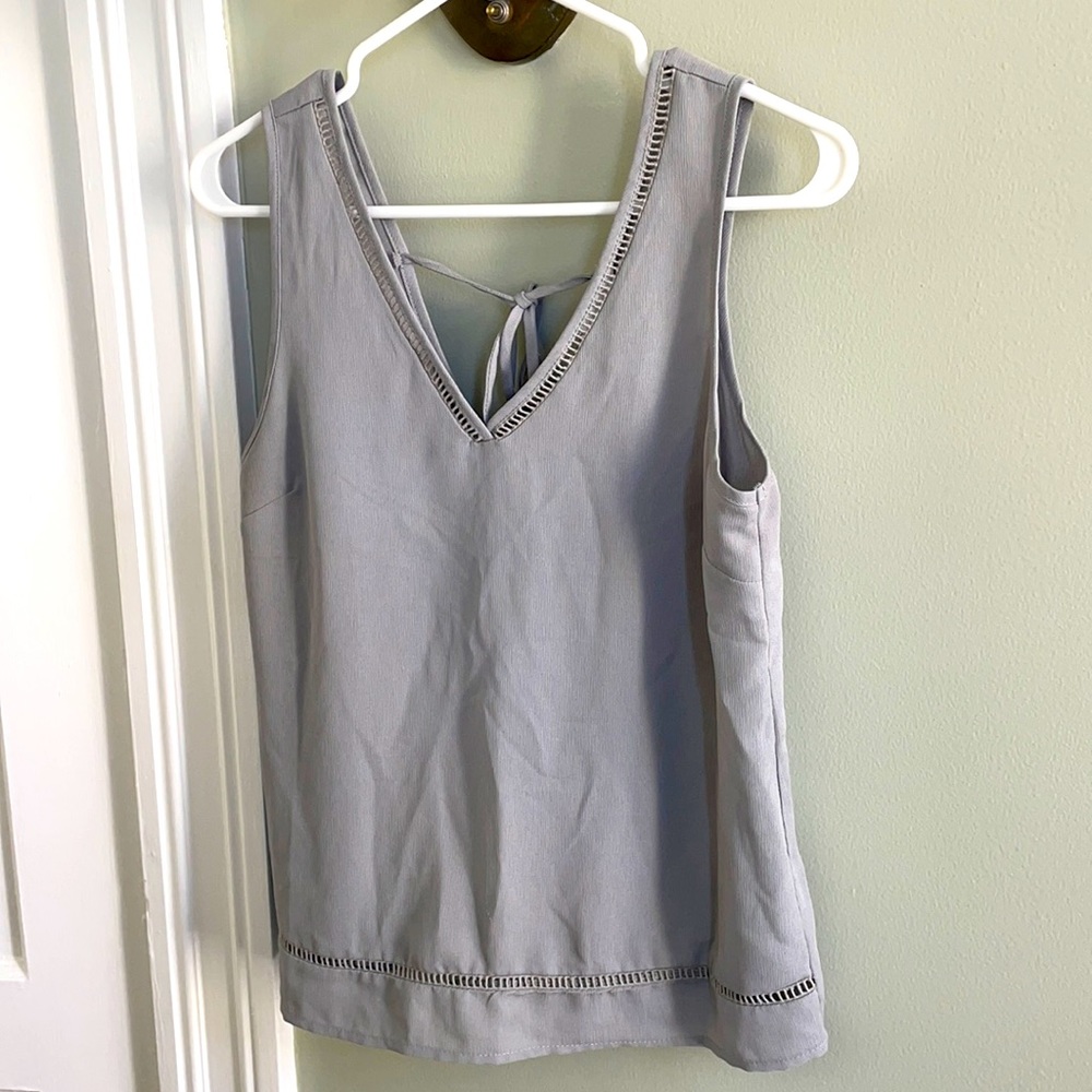 Size medium tie top tank